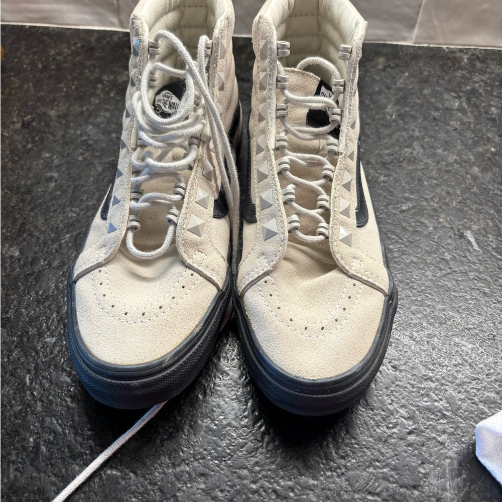 Women’s High-Top Sneakers - White and Black